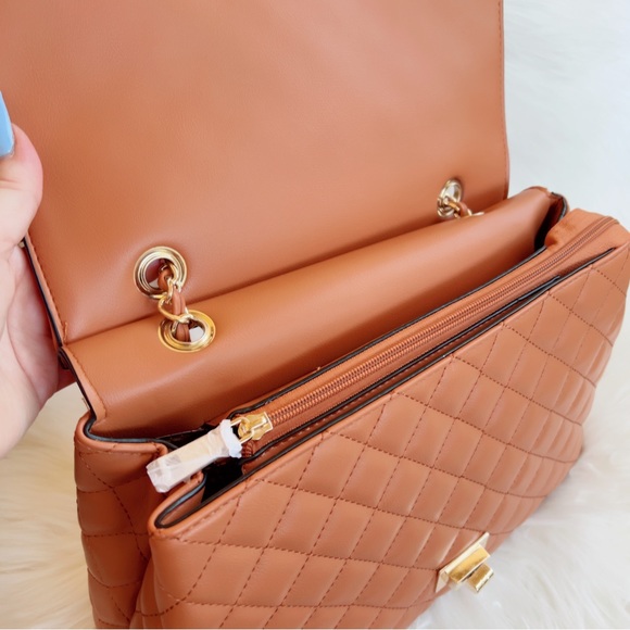 Quilted flap bag shoulder or crossbody honey beige brown gold chain - Picture 10 of 13